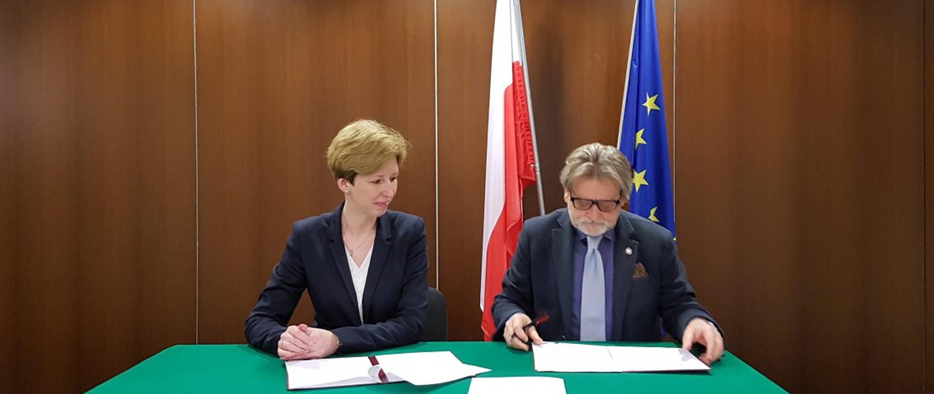 cover_podpisanie-1140x520