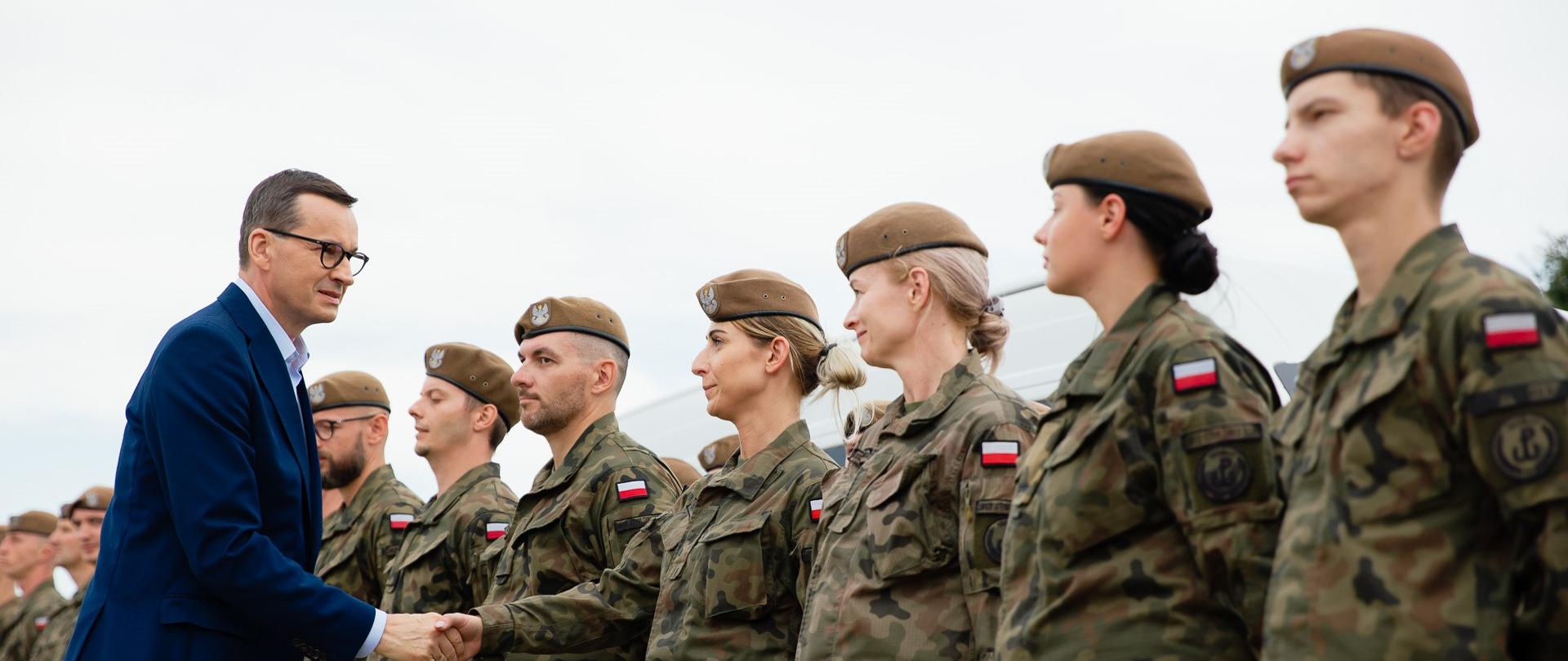 Meeting of the Prime Minister with soldiers and firefighters in Uraz