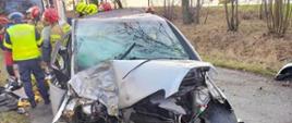 Uszkodzony pojazd w zdarzeniu drogowym