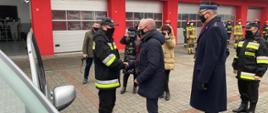 Przekazanie nowego samochodu Ford Turneo przez Prezydenta Włocławka dr Marka Wojtkowskiego 
