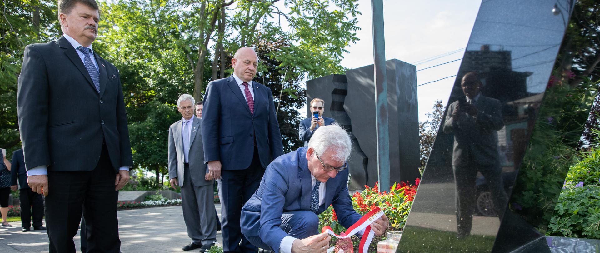 Foreign Minister Jacek Czaputowicz meets with Polish community in Canada