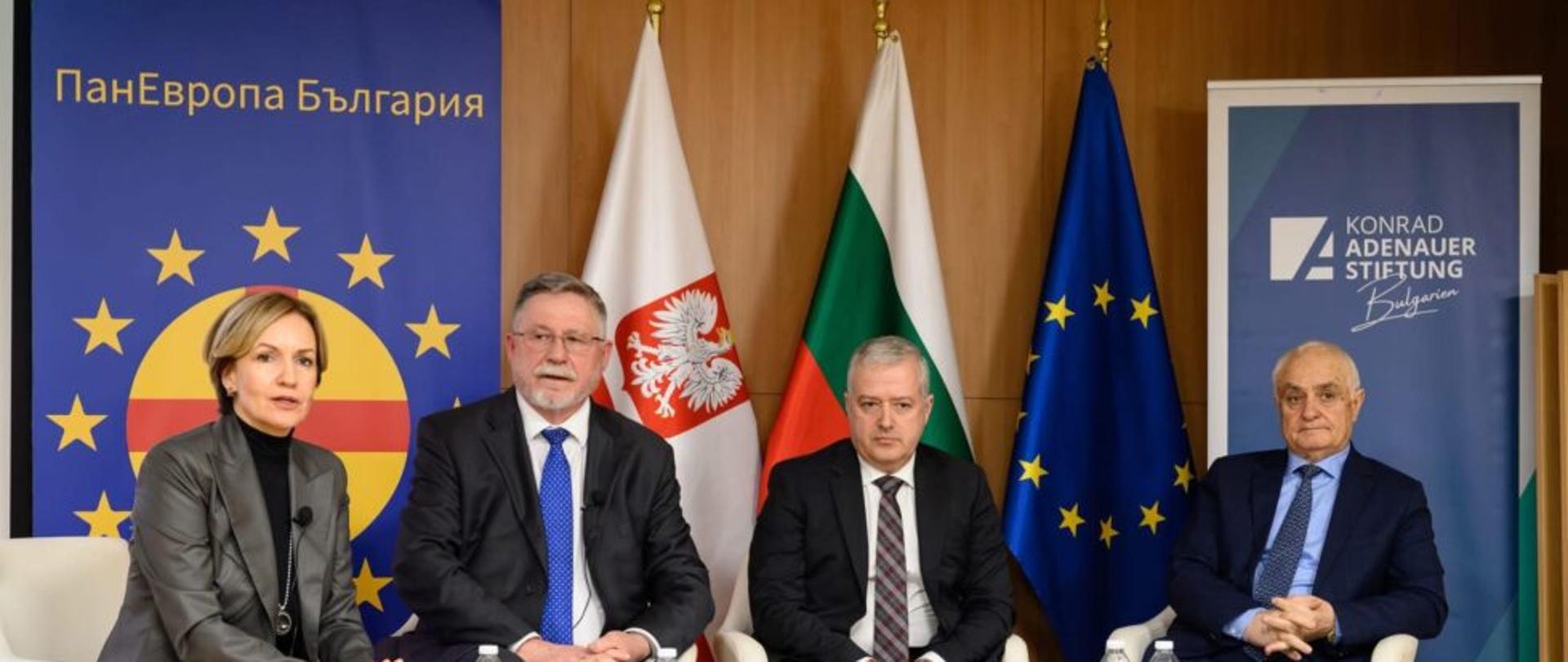 grafika_1_Dom_Europy