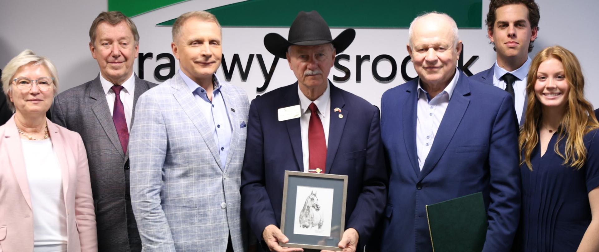 Professor Jim Mazurkiewicz, the new Honorary Consul of the Republic of Poland in Texas, and his students from the Texas A&M University meet with Henryk Smolarz, Director General of the National Support Centre for Agriculture.