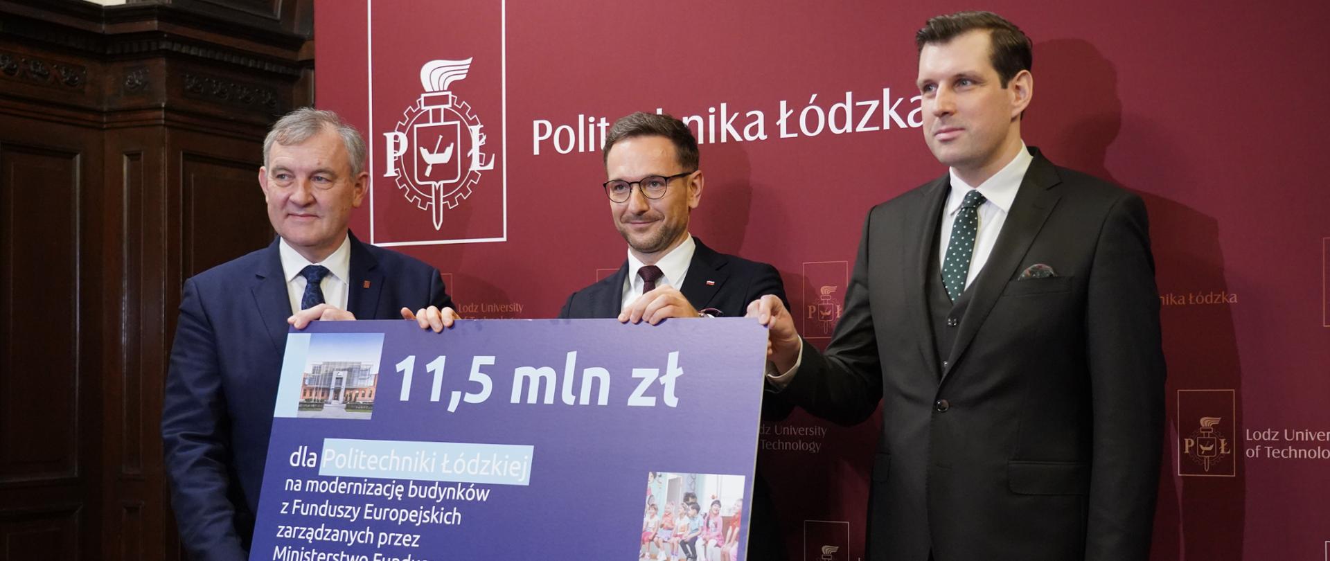 Na zdjęciu prof. Krzysztof Jóźwik, rektor Politechniki Łódzkiej, minister Waldemar Buda, wojewoda łódzki, Tobiasz Bocheński