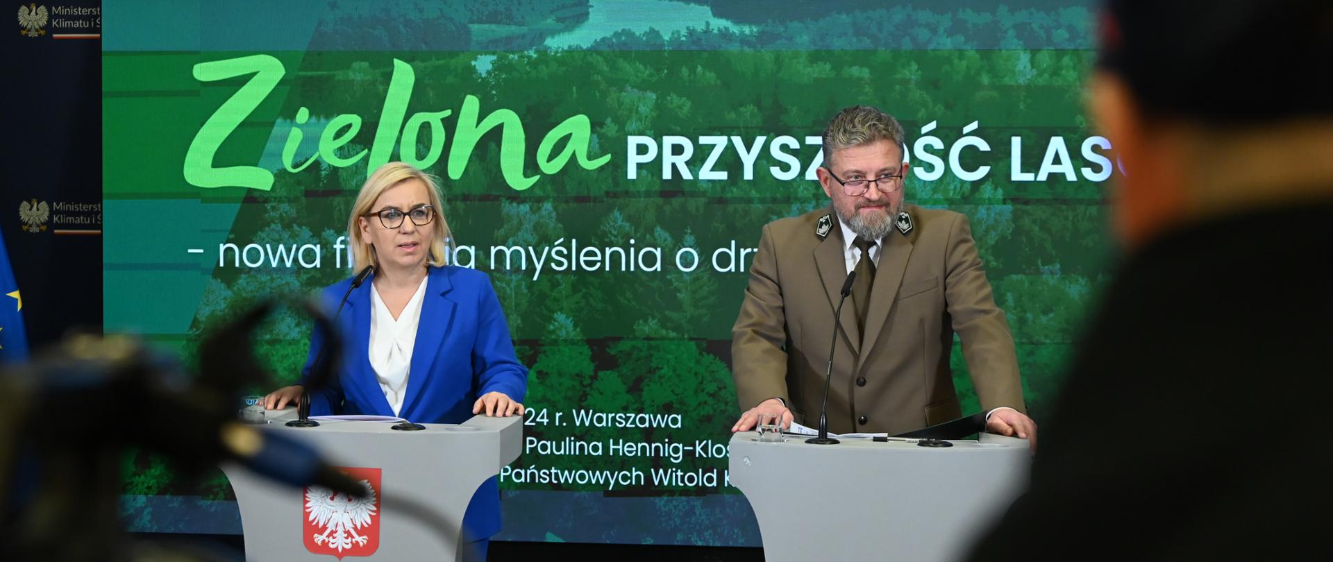 Konferencja prasowa Pauliny Hennig-Kloski, minister klimatu i środowiska i Witolda Kossa, dyrektora generalnego Lasów Państwowych