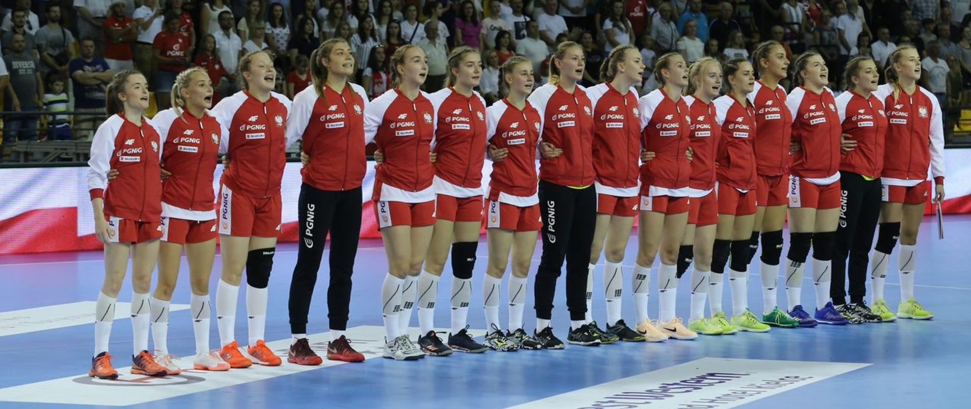 Minister Witold Bańka otworzył w Kielcach Młodzieżowe Mistrzostwa Świata w piłce ręcznej kobiet