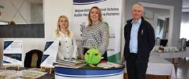 Konferencja „Bezpieczeństwo i higiena pracy w rolnictwie” - stoisko WIORiN w Poznaniu obsługiwane przez pracowników Oddziału w Kaliszu