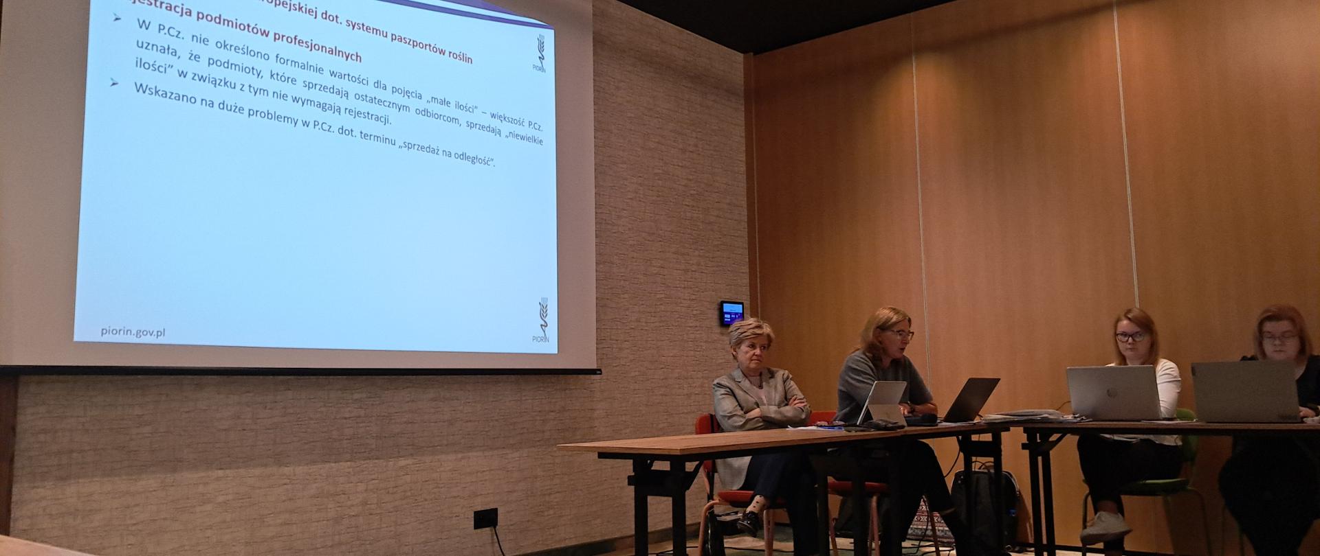 Zdjęcie przedstawia uczestników narady kierowników Działów Nadzoru Fitosanitarnego