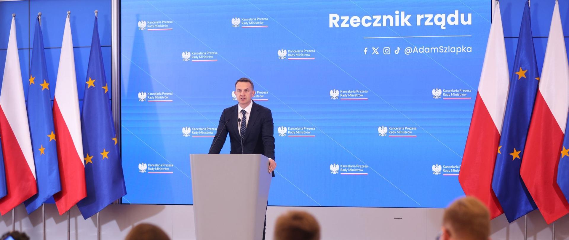 Minister Adam Szlapka