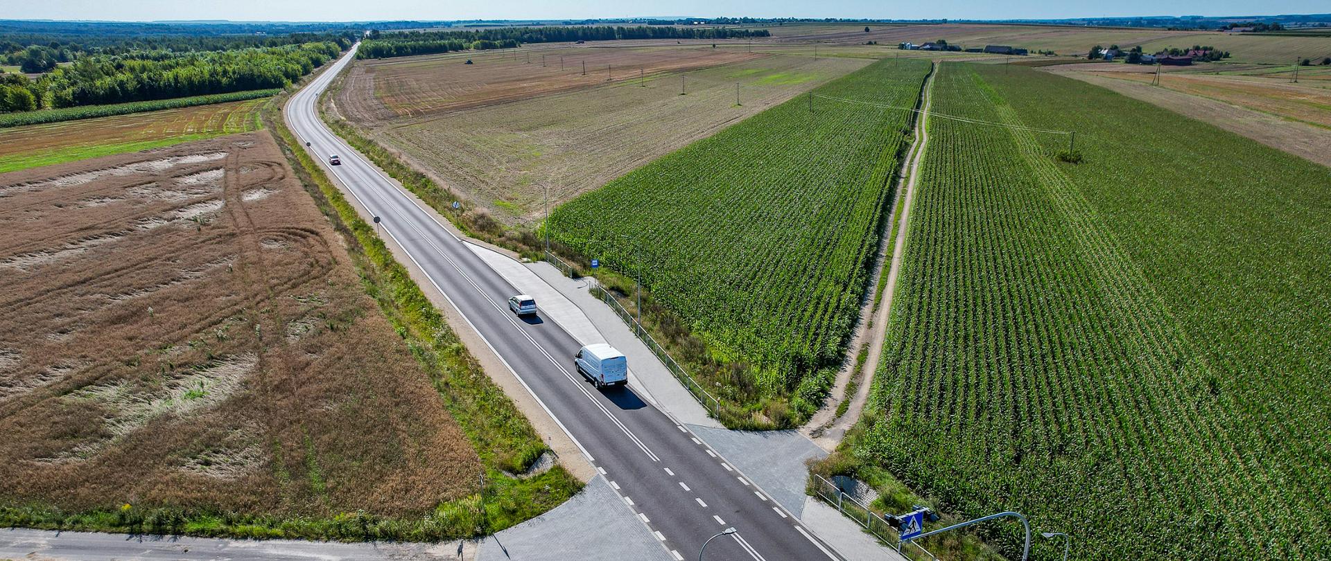 Fotografia przedstawia DK46 odcinek Lelów-Nakło w ujęciu z drona