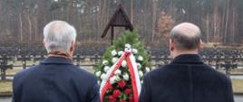 Wiceminister Szymon Szynkowski vel Sęk i przewodniczący Kuratorium Urzędu Mauthausen Memorial, szef sekcji w Ministerstwie Spraw Wewnętrznych Republiki Austrii Hermann Feiner podczas Konsultacji polsko-austriackich poświęconych kwestii upamiętnienia ofiar KL Gusen

