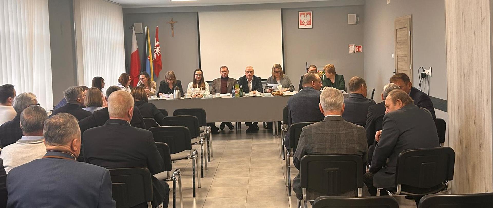 spotkanie przedstawicieli instytucji związanych z rolnictwem z sołtysami ziemi blizanowskiej