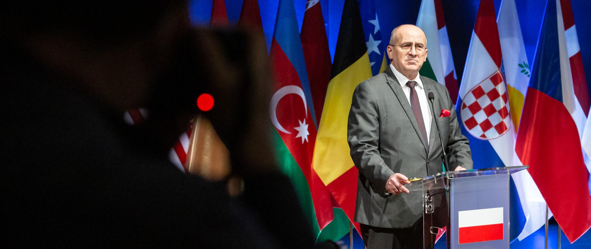 Minister Zbigniew Rau otworzył konferencję OBWE poświęconą walce z antysemityzmem