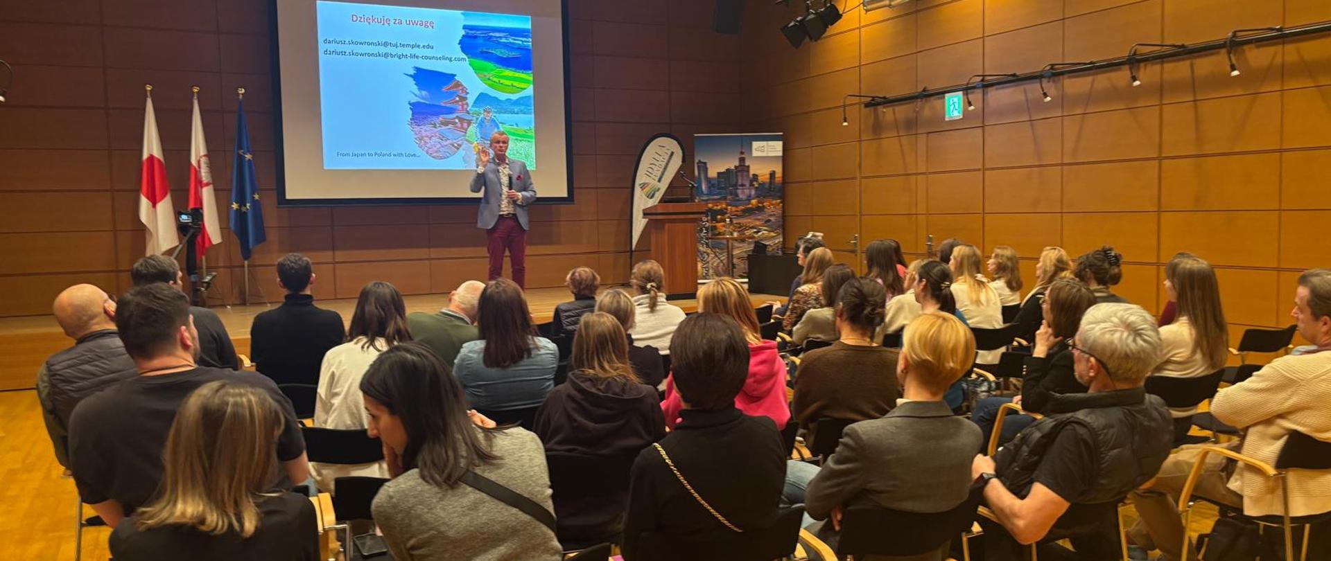 prelekcja w Ambasadzie RP w Tokio (1)