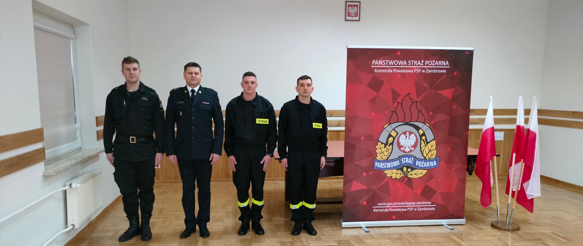 Ślubowanie nowo przyjętych strażaków w Komendzie Powiatowej Państwowej Straży Pożarnej w Zambrowie.