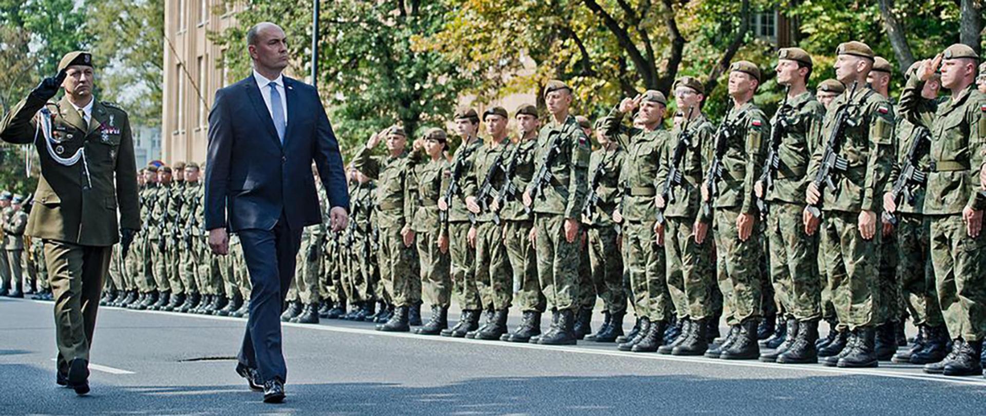 02_Składając_przysięgę_ślubujecie_wierność_Ojczyźnie