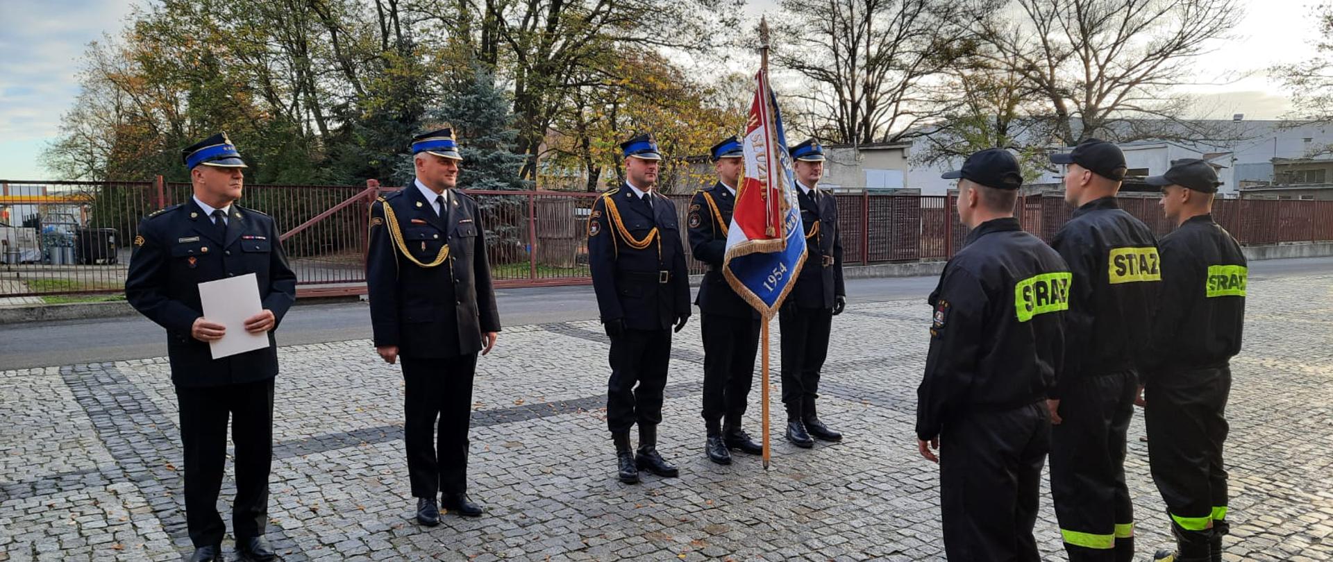 10 listopada br. w siedzibie Komendy Powiatowej PSP w Nowej Soli odbył się uroczysty apel z okazji ślubowania, które złożyli strażacy przyjęci do służby przygotowawczej w Państwowej Straży Pożarnej.