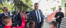 Minister Edukacji i Nauki podczas wizyty w Szkole Podstawowej im. Mikołaja Kopernika 