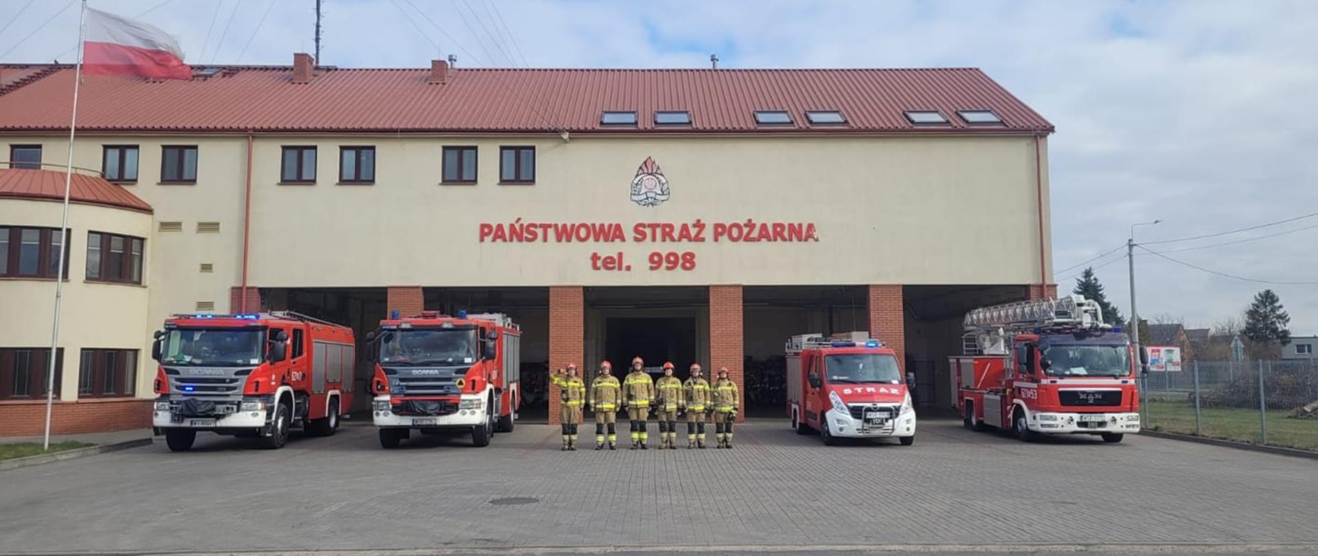 Strażacy z KP PSP w Sierpcu oddali hołd ofiarom katastrofy smoleńskiej