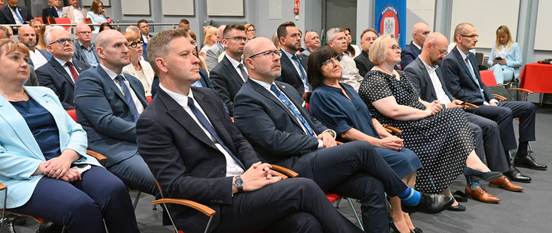 Sala Konferencyjna im. Bydgoskiego Marca 1981 roku Kujawsko-Pomorskiego Urzędu Wojewódzkiego wypełniono odbiorcami konferencji naukowo-szkoleniowej „Prawda o szczepieniach od A do Z”. 