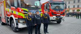 Miejskie obchody Dnia Strażaka połączone z przekazaniem ciężkiego samochodu ratowniczo-gaśniczego GCBA na podwoziu SCANIA dla jednostki Ochotniczej Straży Pożarnej w Żywcu-Sporyszu
