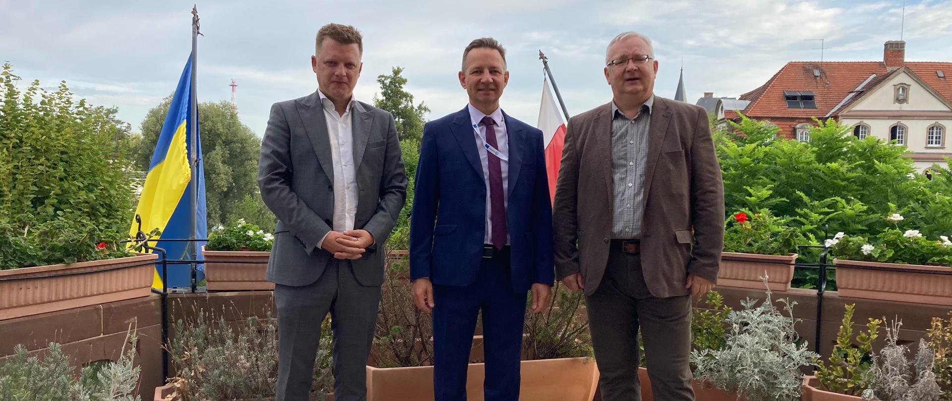 Przedstawiciele białoruskiego społeczeństwa obywatelskiego w siedzibie Stałego Przedstawicielstwa. 