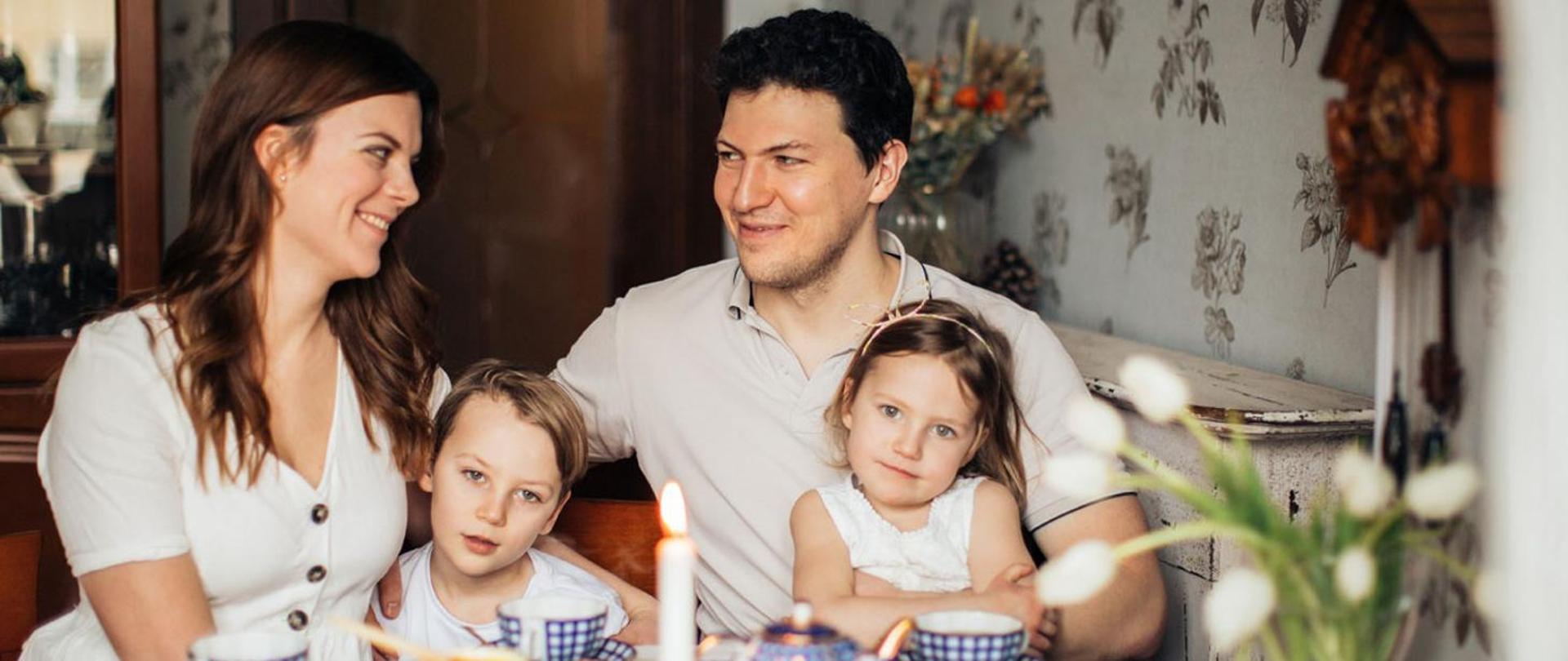 Rodzina- zasiłek opiekuńczy do 24 grudnia