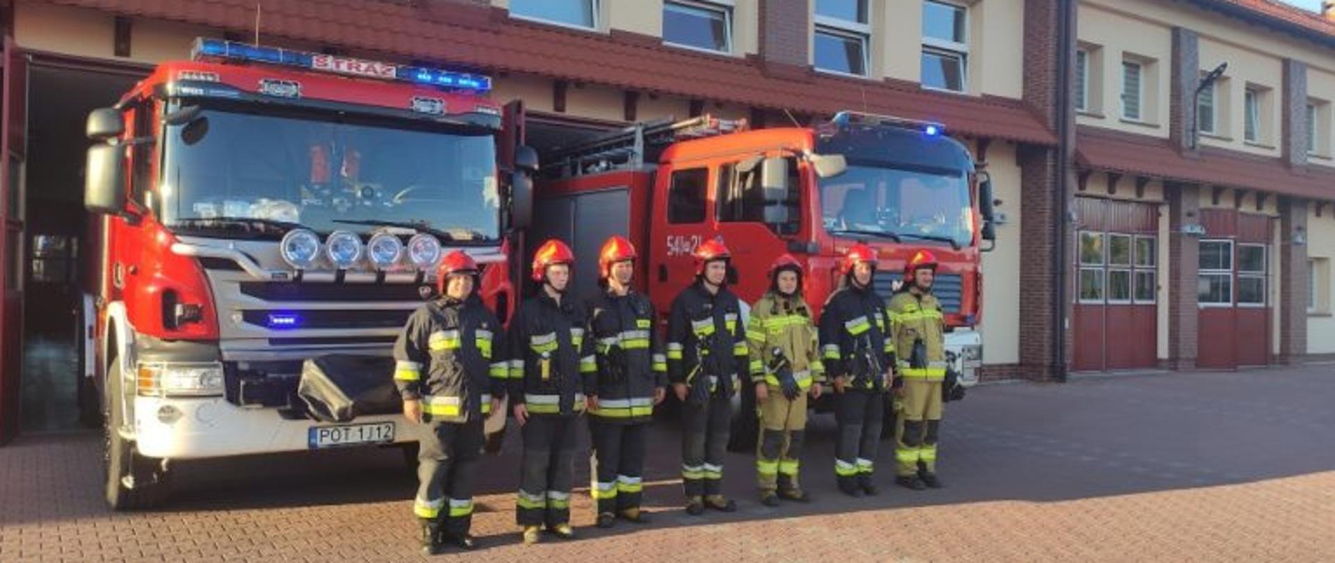 W dniu 1. sierpnia 2020 roku o godzinie 17:00 funkcjonariusze PSP Ostrzeszów oddali hołd w związku z obchodami 76. rocznicy Powstania Warszawskiego, gdzie punktualnie o godzinie „W” zawyły strażackie syreny.