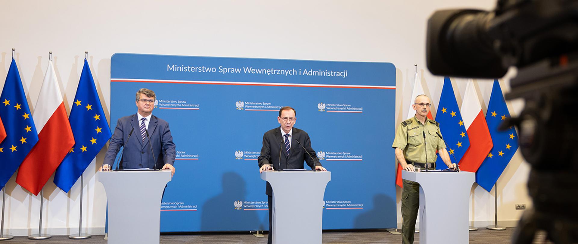Press briefing of the Ministry of the Interior and Administration leadership on the temporary reinstatement of border checks at the Polish-Slovak border