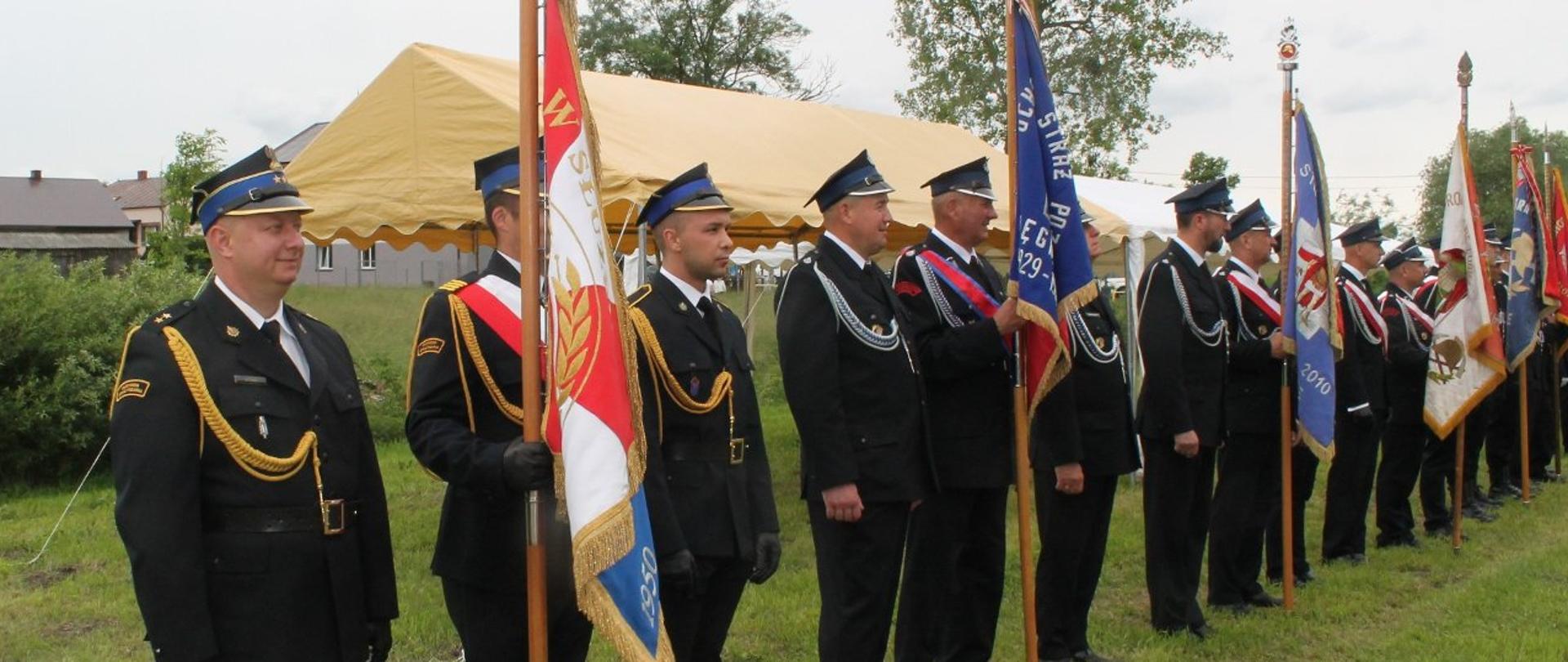 Zdjęcie pocztów sztandarowych. 