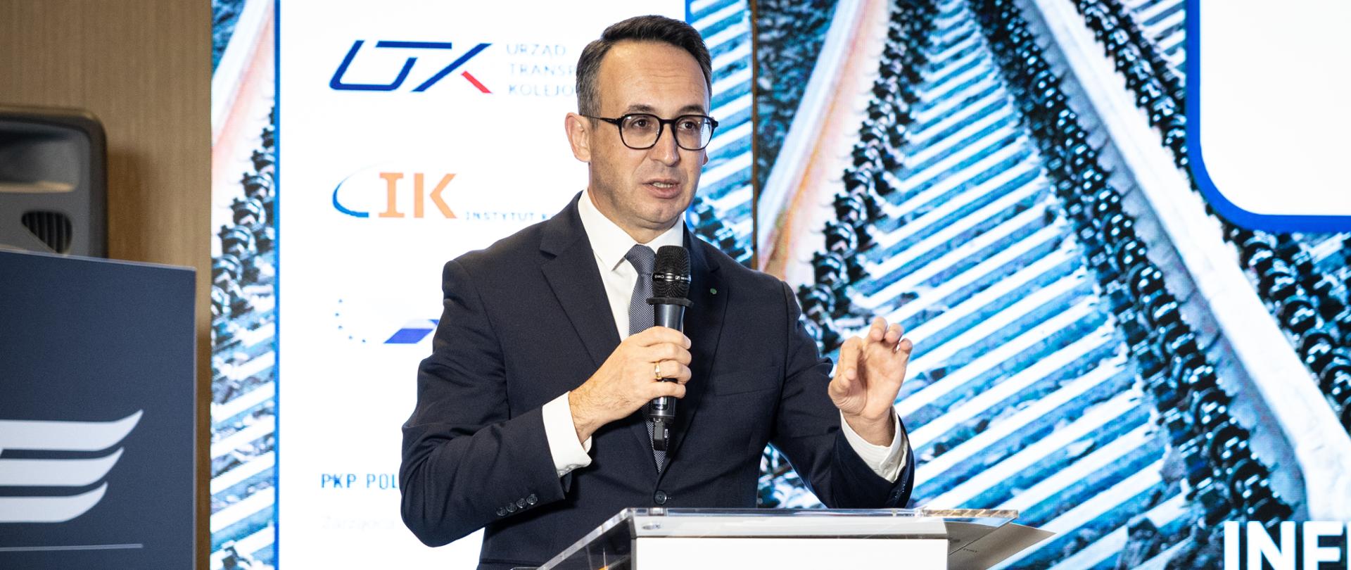 Minister Dariusz Klimczak wziął udział w XV, jubileuszowej konferencji „Rozwój polskiej infrastruktury kolejowej”