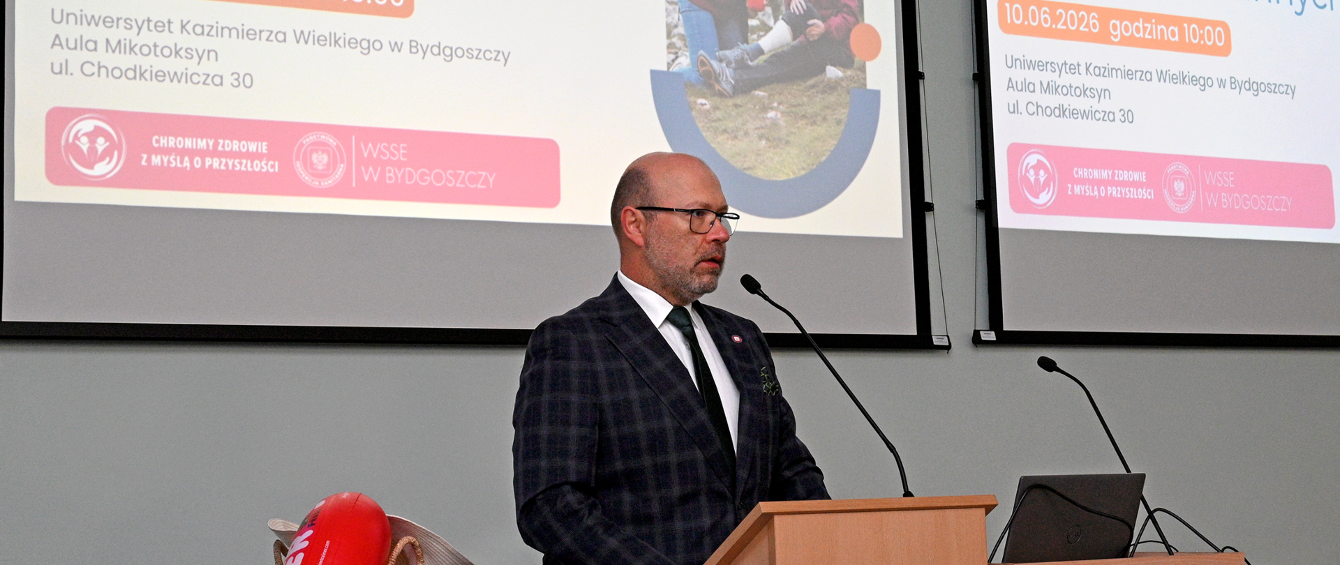 Konferencja "Bezpieczne wakacje. Dbaj o siebie i innych"