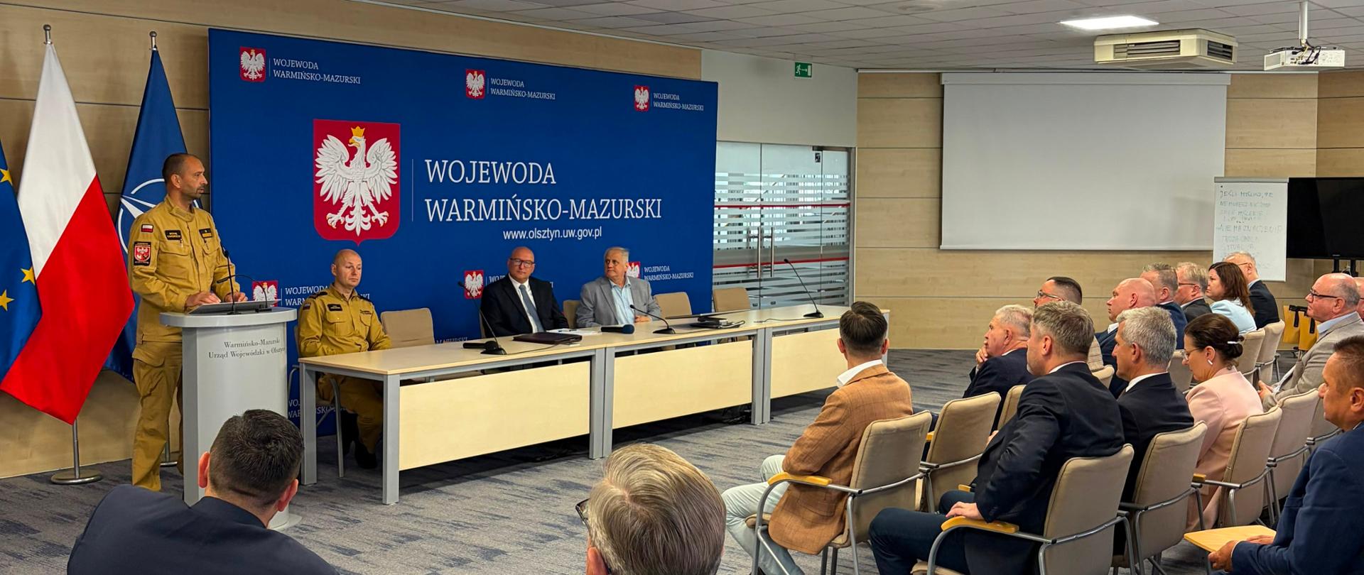 Na zdjęciu przemawia Warmińsko-Mazurski Komendant Wojewódzki