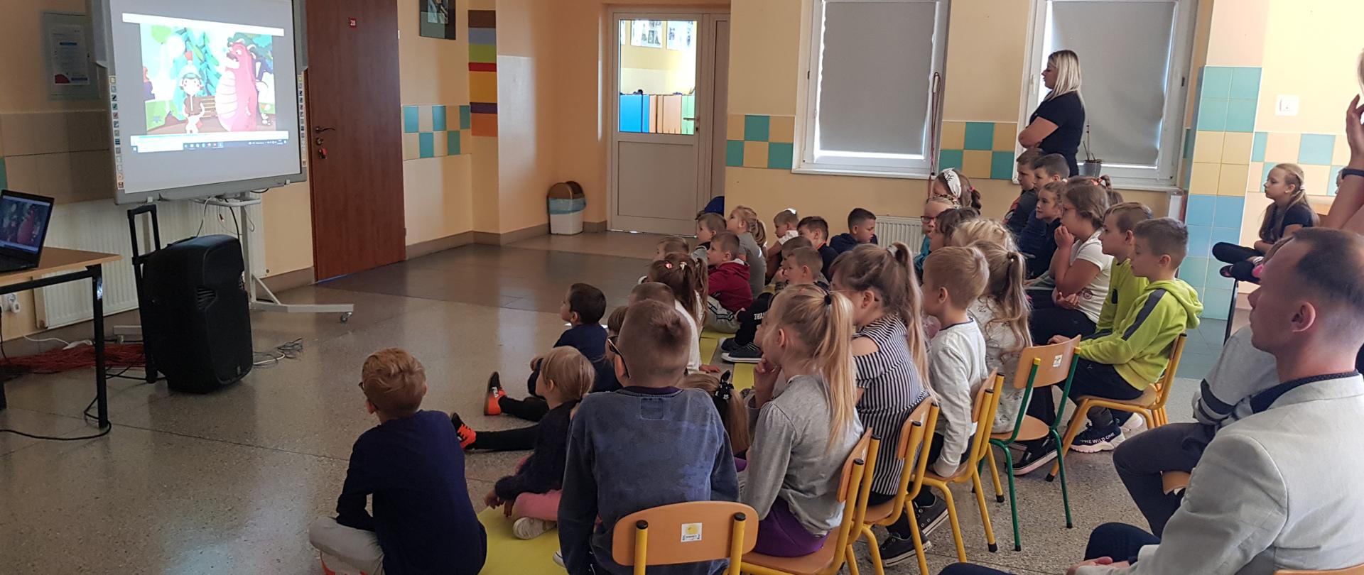 Klasa I-III w trakcie spotkania