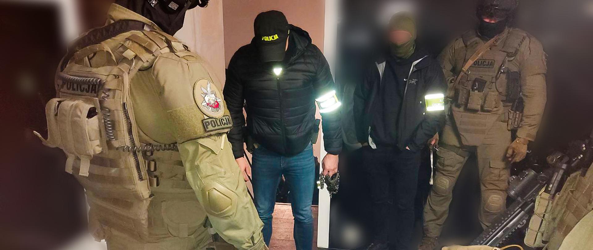 Dolnośląski pion PZ Prokuratury Krajowej przedstawił zarzuty 12 członkom zorganizowanej grupy przestępczej wytwarzającym narkotyki