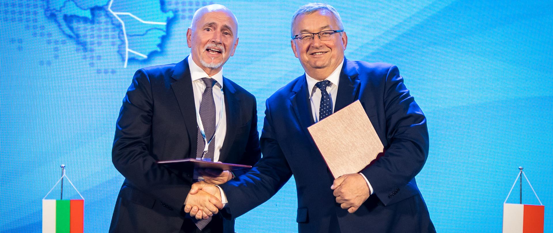 Minister transportu i komunikacji Bułgarii Nikolay Sabev oraz minister infrastruktury Andrzej Adamczyk