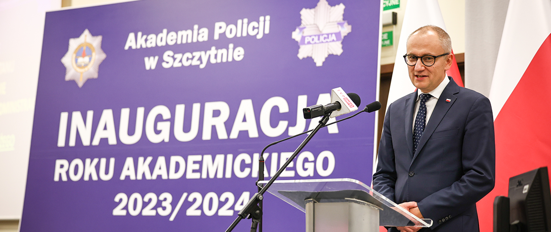 Wiceminister Błażej Poboży podczas przemówienia