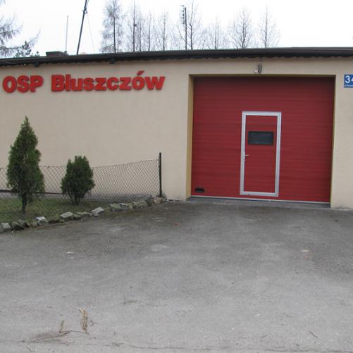 Zdjęcie prezentuje budynek jednostki OSP Bluszczów