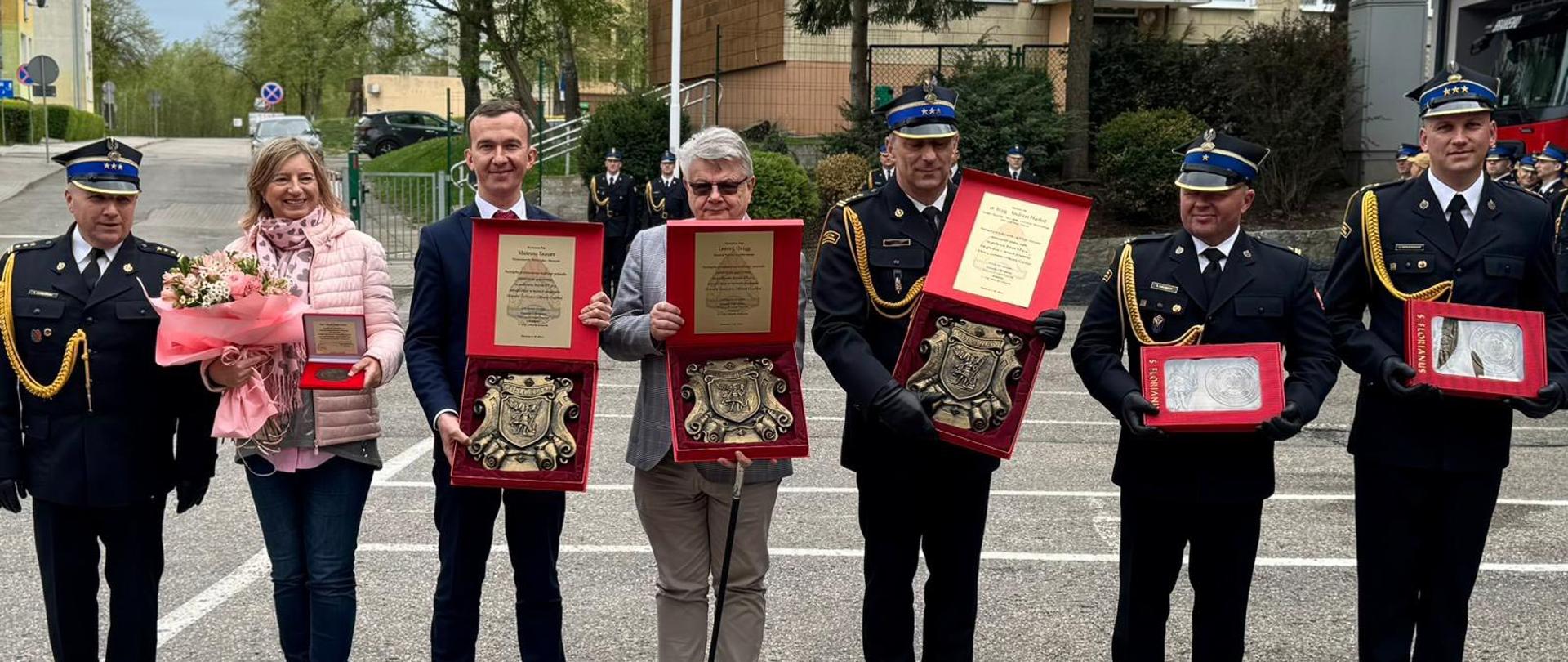 Strażacy Warmii i Mazur uhonorowani podczas obchodów Dnia Strażaka