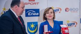 Wiceminister Anna Krupka wzięła udział w uroczystości wręczenia złotego medalu mistrzyniom Polski z Tarnobrzega fot. KTS Enea