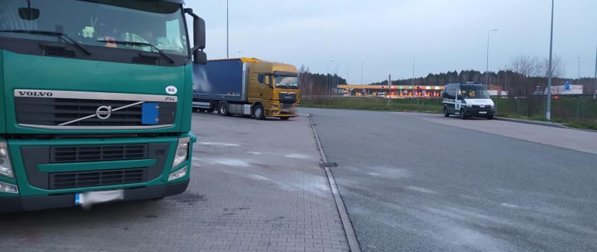 Widok kontrolowanego zespołu pojazdów