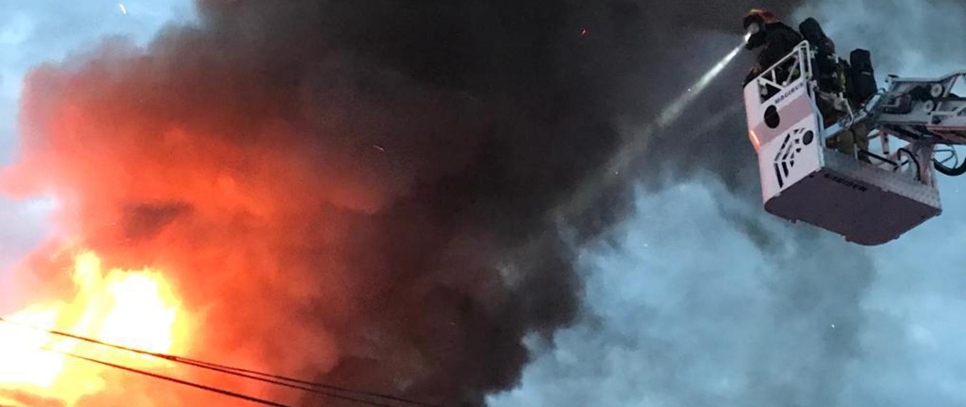 Pożar budynku w Rudzie Śląskiej przy ul. Korfantego 2