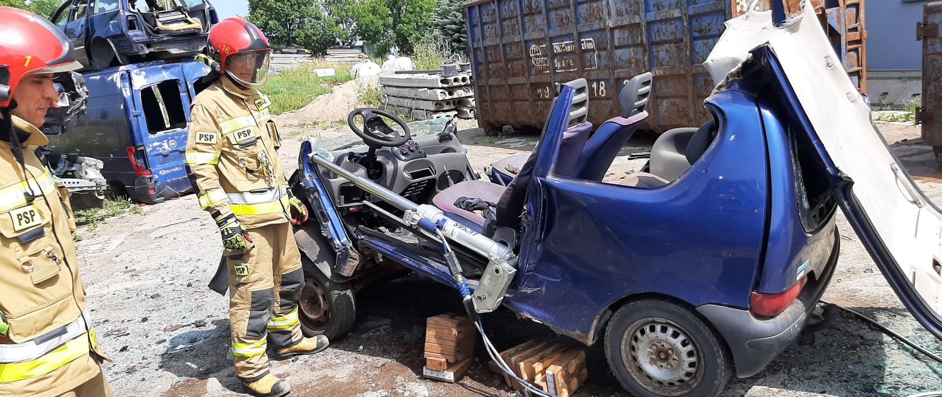Ćwiczenia na Auto-Złomie