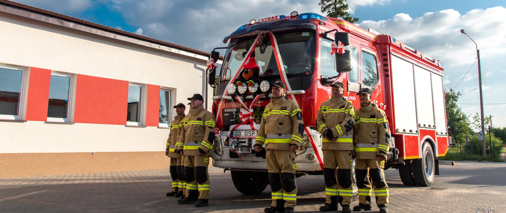 Nowy samochód ratowniczo-gaśniczy