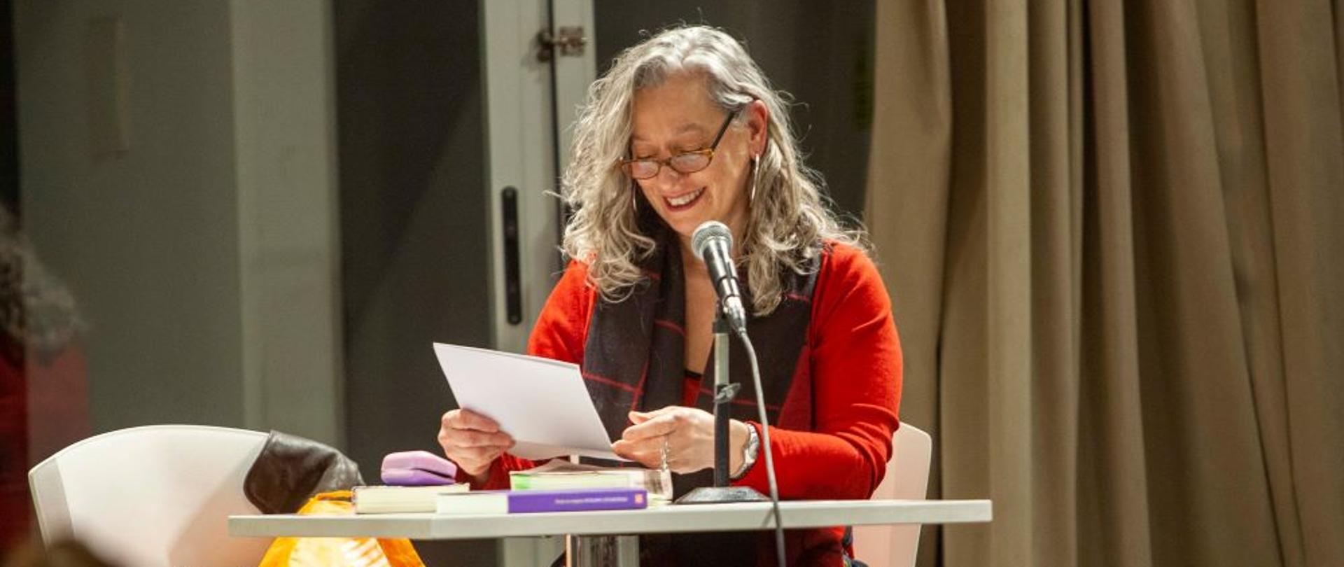 El acto, iniciado por Maria Malusardi, poeta argentina, y preparado en colaboración con la Embajada de Polonia en Buenos Aires, se celebró bajo el patrocinio de la Fundación Wisława Szymborska. 