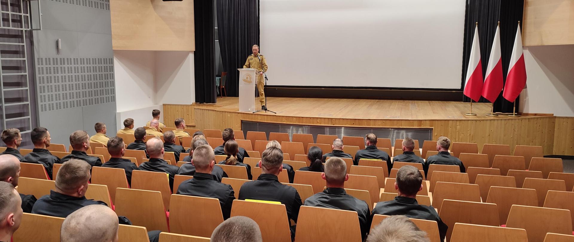 Dnia 6 maja 2024 roku rozpoczęliśmy realizację trzeciej w tym roku edycji szkolenia podstawowego w zawodzie strażaka.