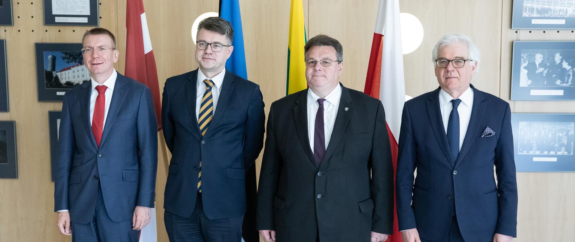 2020.06.02 Tallin , Estonia . Minister Jacek Czaputowicz . Delegacja do Estonia . Spotkanie z minister SZ Litwa , Lotwa i Estonia . Konferencja prasowa .Fot. Tymon Markowski / MSZ