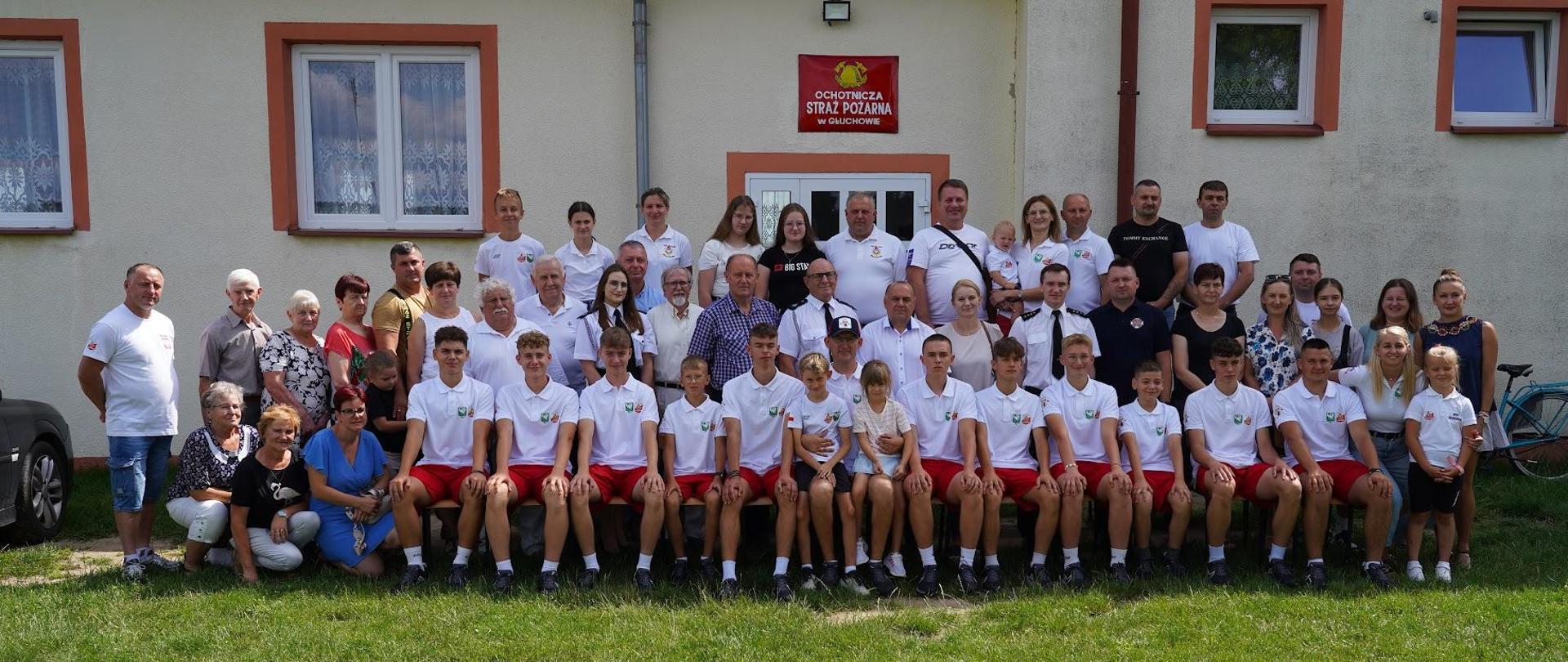 na zdjęciu drużyna MDP