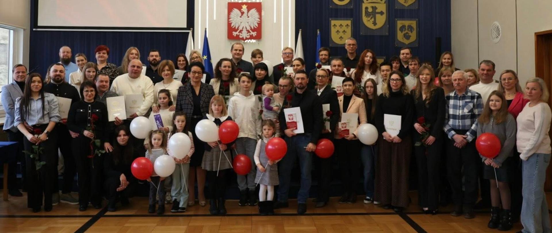 Nowi obywatele Polski - uroczystość w Opolskim Urzędzie Wojewódzkim