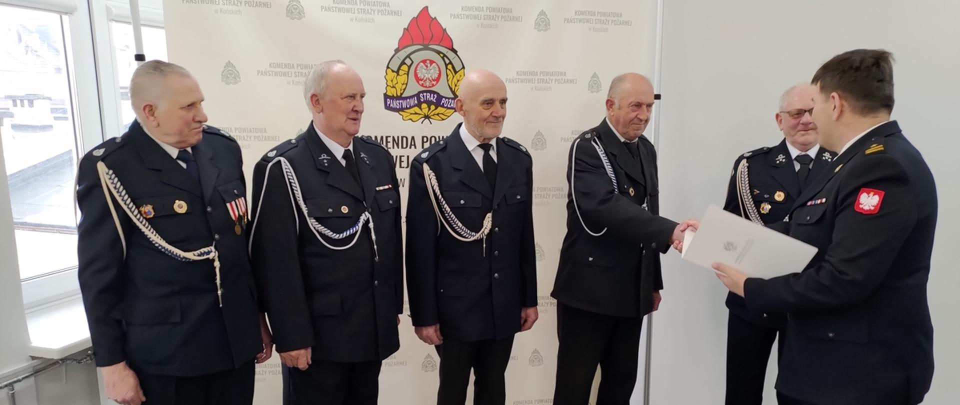 Wręczenie decyzji komendanta powiatowego o przyznaniu świadczenia ratowniczego